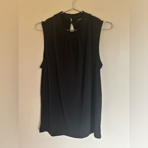 Women’s Banana Republic Sleeveless Blouse Work Attire Size Small